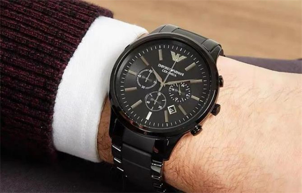 阿玛尼手表进水进灰怎么办（有效清洁与保养指南）（图）